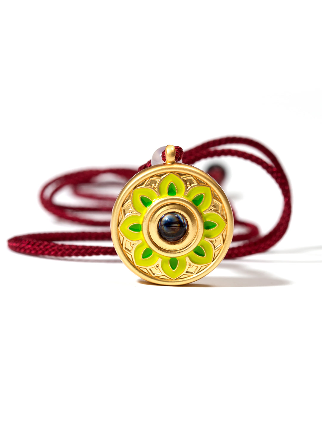 Baoxiang Flower Projection Pendant · Shurangama Mantra