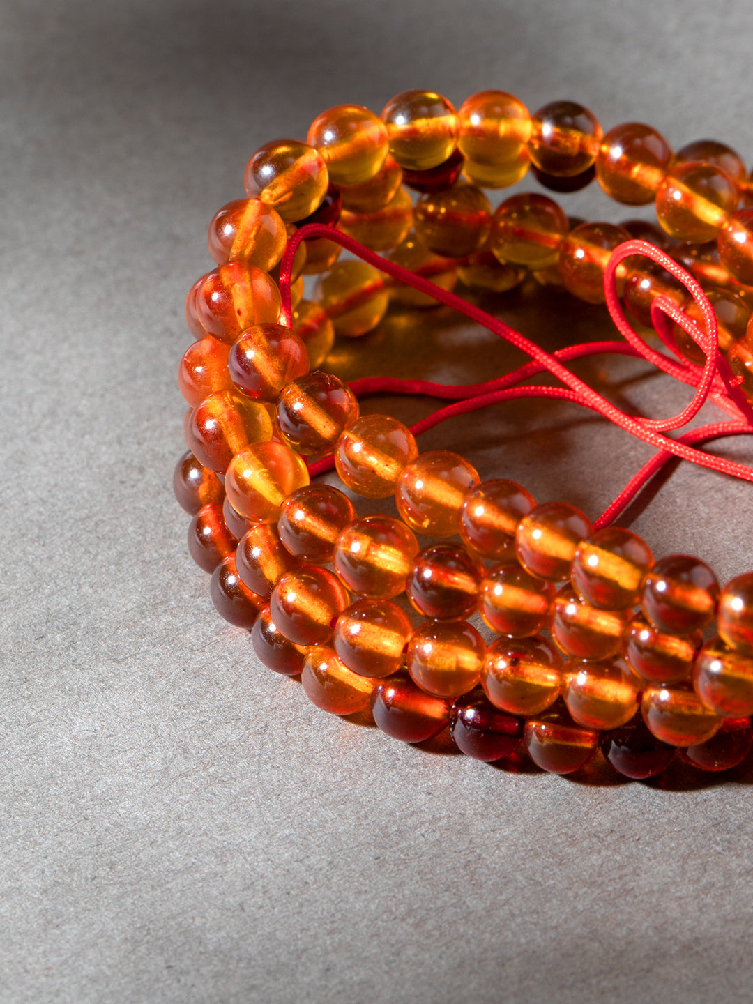 Brown-Red Amber Lotus Bead Ornament · No. 1