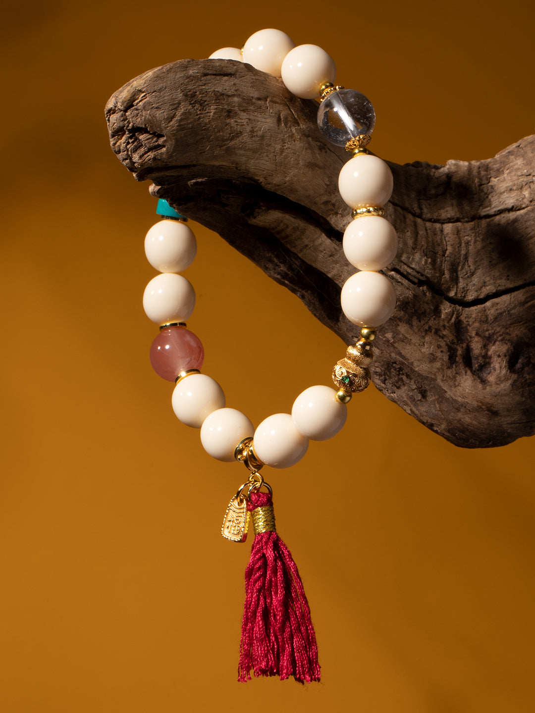 Ivory Nut Southern Red Bracelet | Zensambodhi