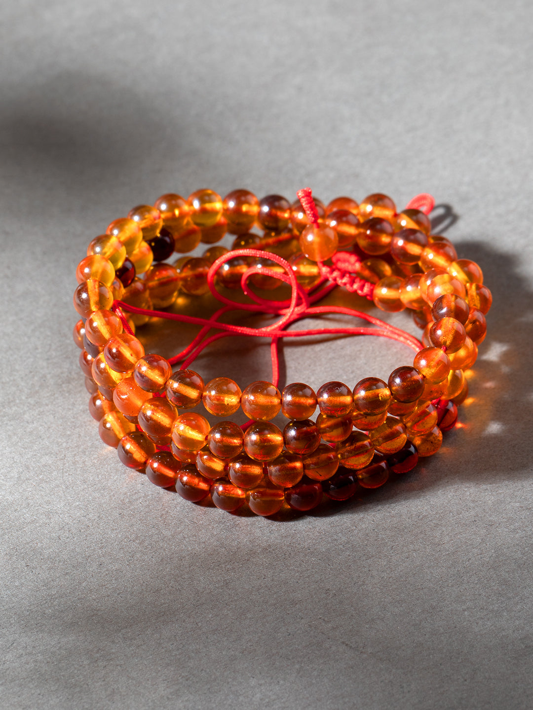 Brown-Red Amber Lotus Bead Ornament · No. 1