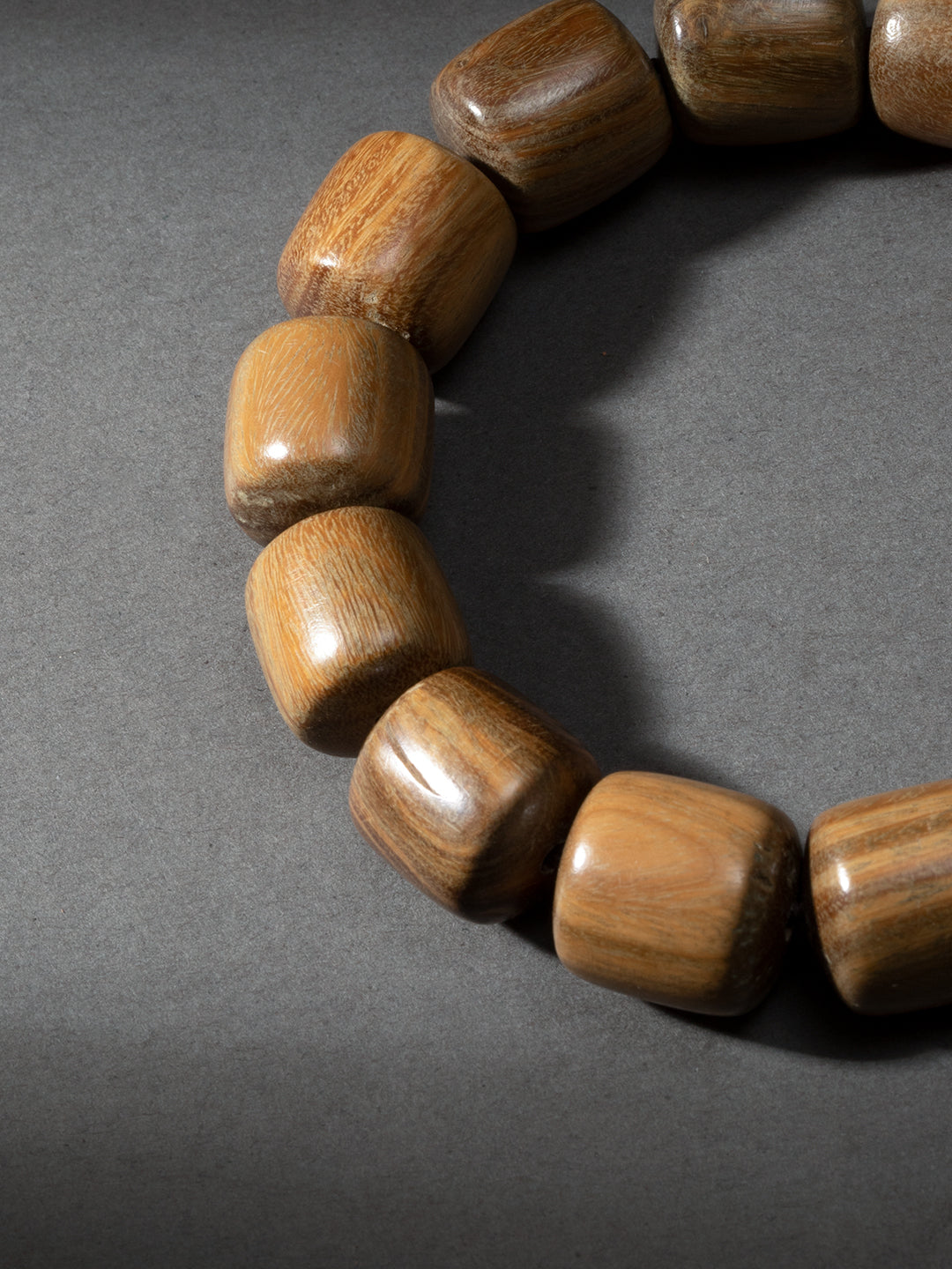 Green Sandalwood Barrel-Bead Bracelet