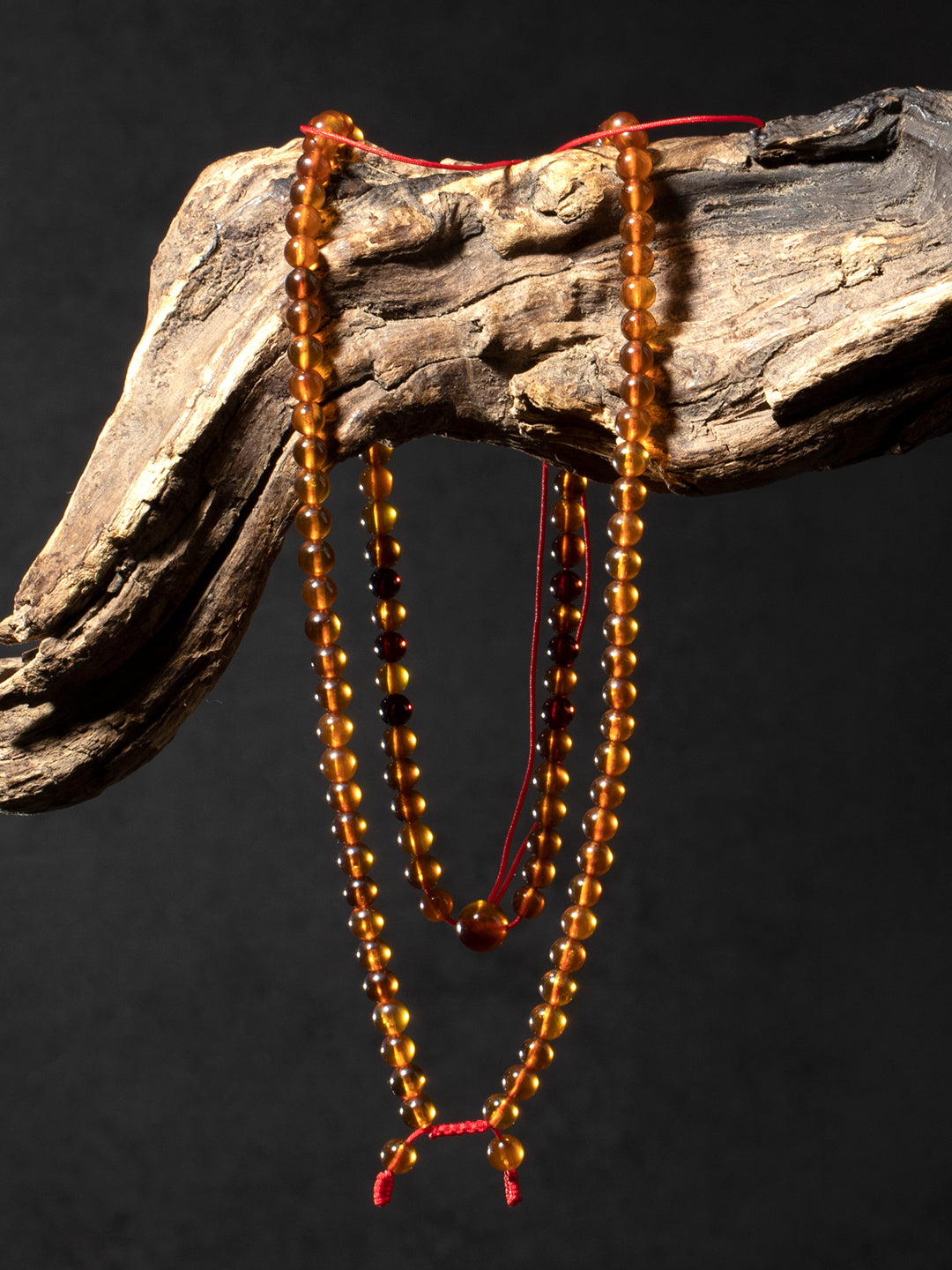 Brown-Red Amber Lotus Bead Ornament · No. 1