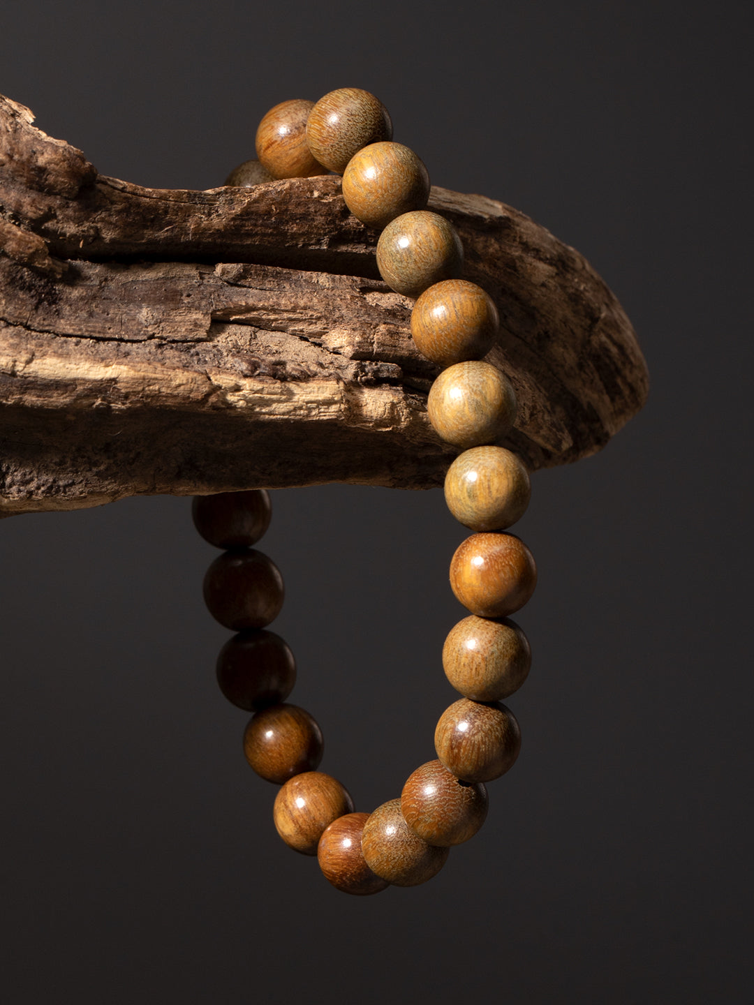 Argentine Green Sandalwood Bracelet · 8 mm